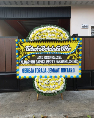 Papan Bunga Duka di Selaprang